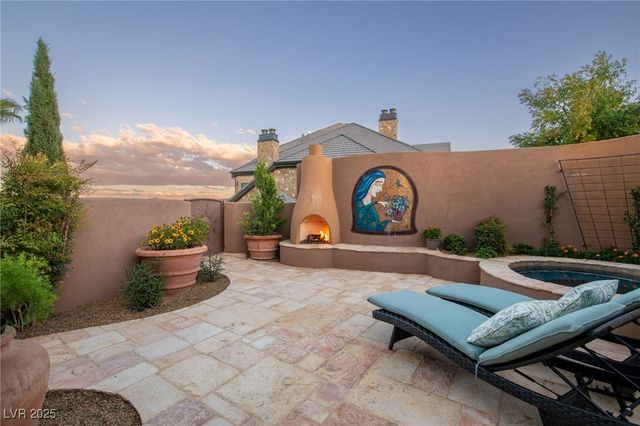 1558 Harvard Avenue, Washington, UT 84780