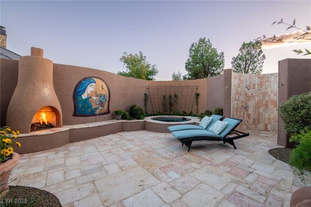 1558 Harvard Avenue, Washington, UT 84780