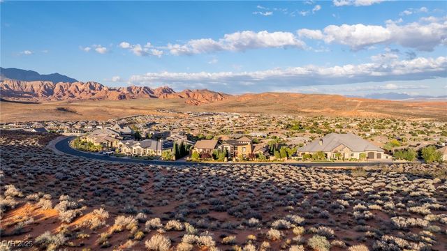 1558 Harvard Avenue, Washington, UT 84780