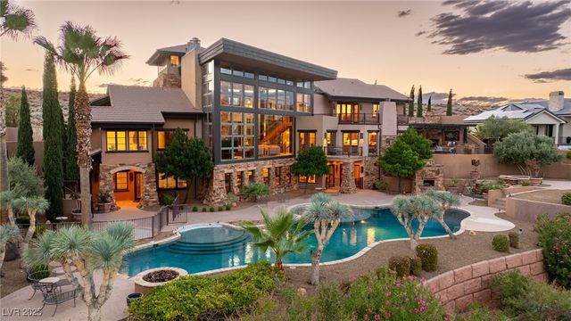 1558 Harvard Avenue, Washington, UT 84780