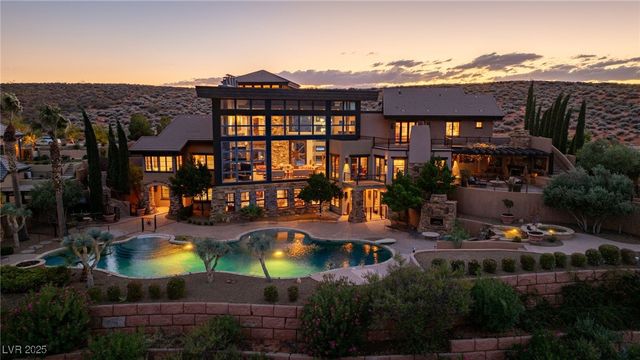 1558 Harvard Avenue, Washington, UT 84780