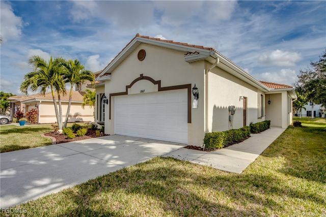 2667 Sunset Lake DR, Cape Coral, FL 33909