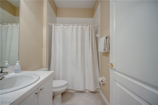 2667 Sunset Lake DR, Cape Coral, FL 33909