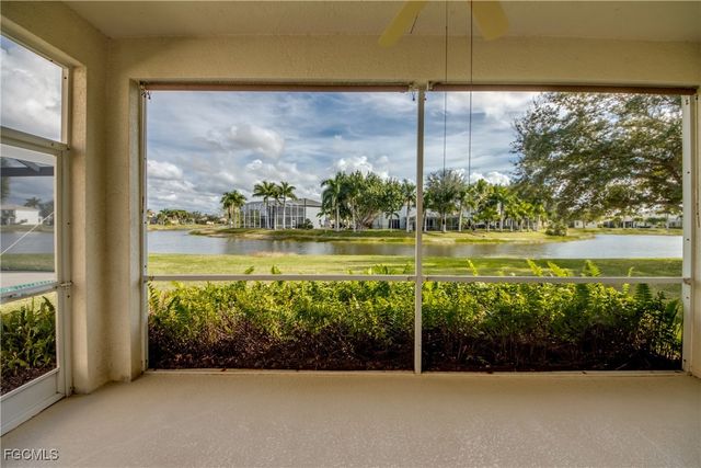 2667 Sunset Lake DR, Cape Coral, FL 33909