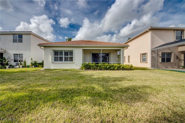 2667 Sunset Lake DR, Cape Coral, FL 33909