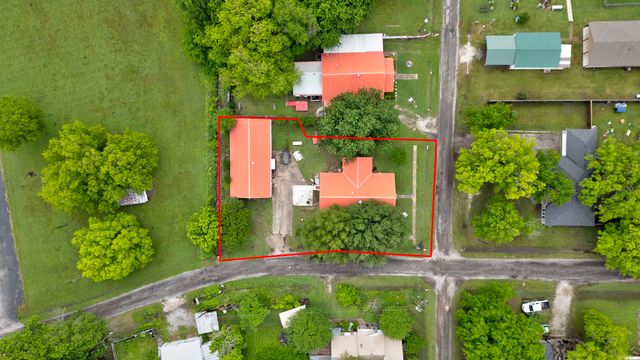 101 E Reed Street, Randolph, TX 75475