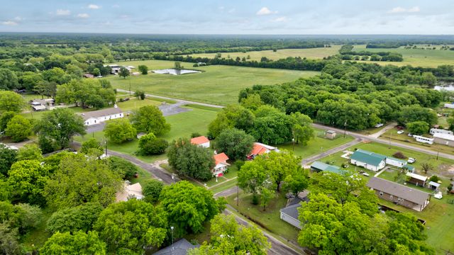 101 E Reed Street, Randolph, TX 75475