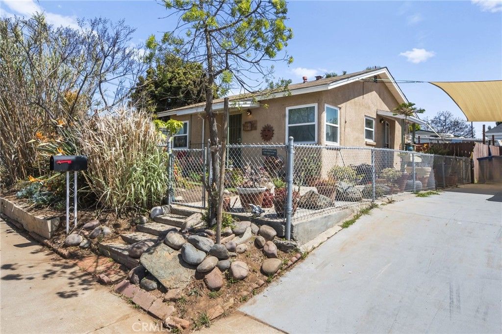 Image 11 of property listing at 2707 E A Avenue, National City, CA 91950