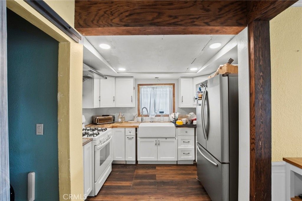 Image 16 of property listing at 2707 E A Avenue, National City, CA 91950