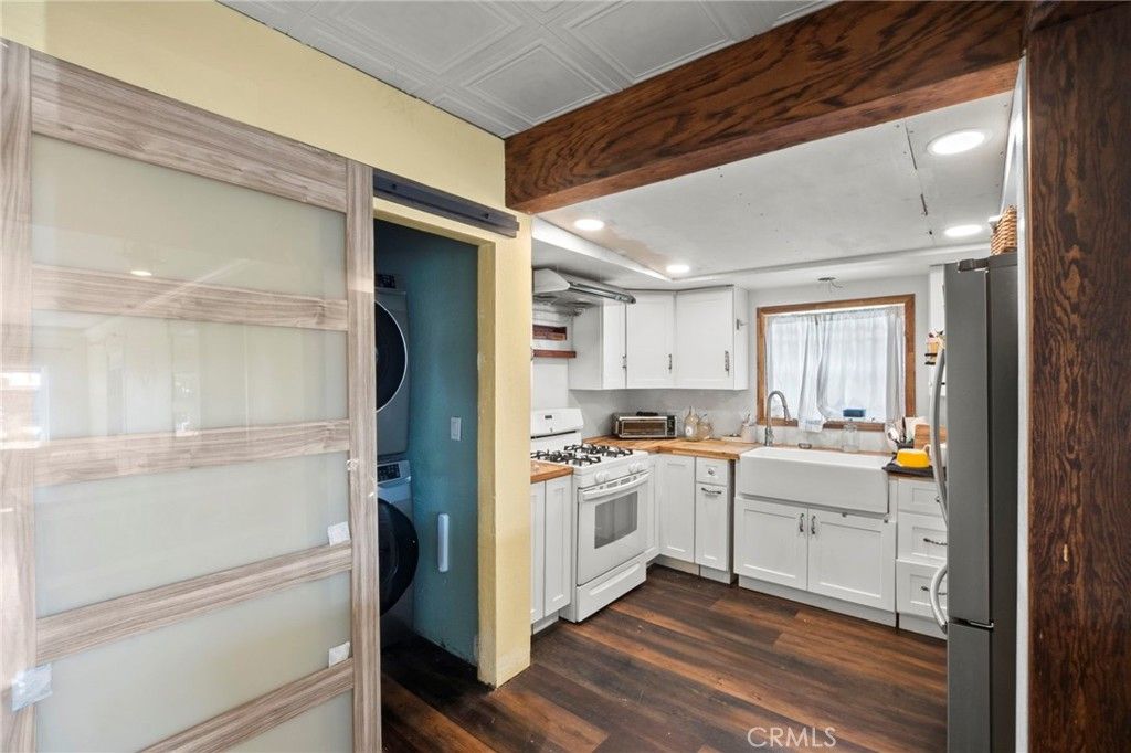 Image 18 of property listing at 2707 E A Avenue, National City, CA 91950