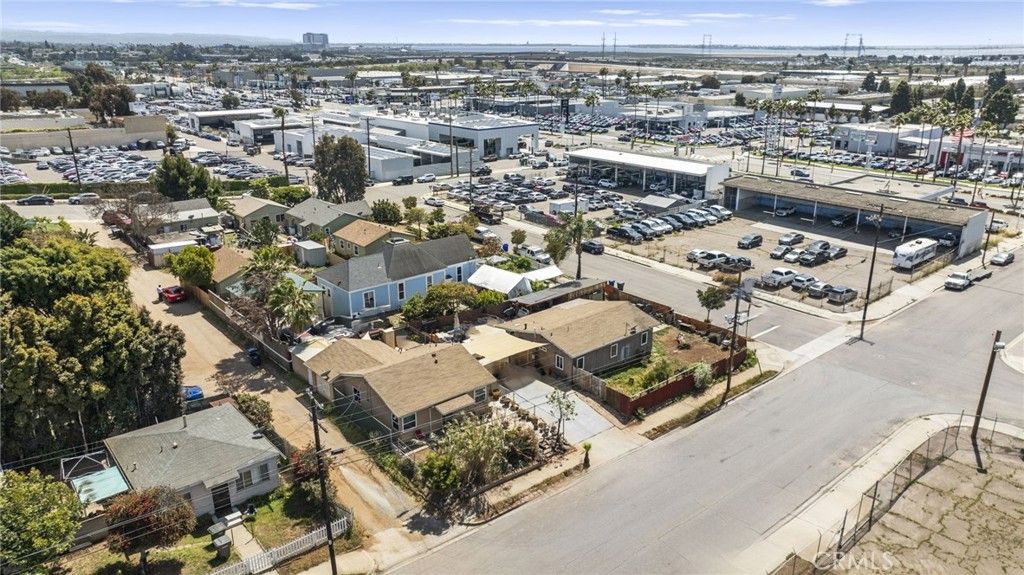 Image 3 of property listing at 2707 E A Avenue, National City, CA 91950