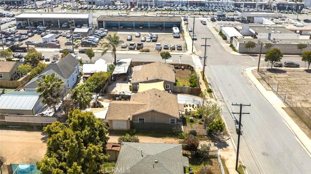 Image 4 of property listing at 2707 E A Avenue, National City, CA 91950