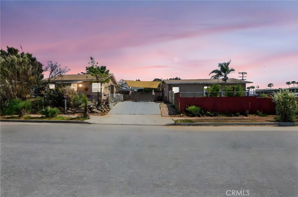 Image 44 of property listing at 2707 E A Avenue, National City, CA 91950