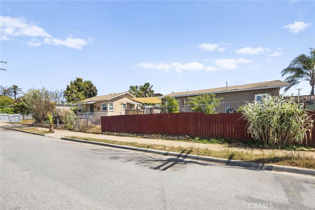 Image 7 of property listing at 2707 E A Avenue, National City, CA 91950