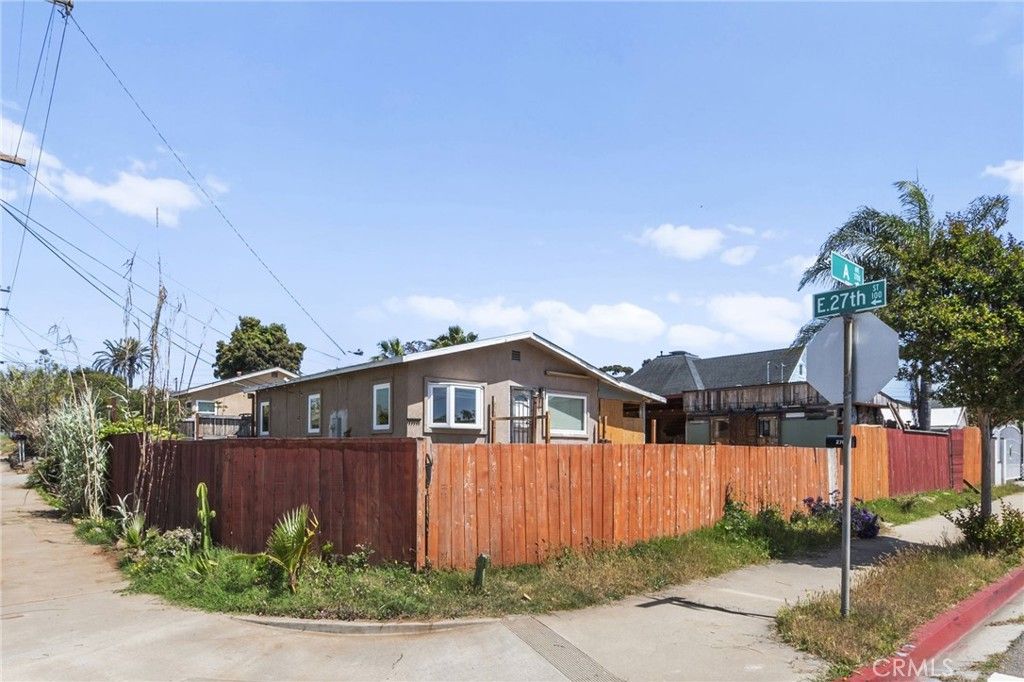 Image 8 of property listing at 2707 E A Avenue, National City, CA 91950