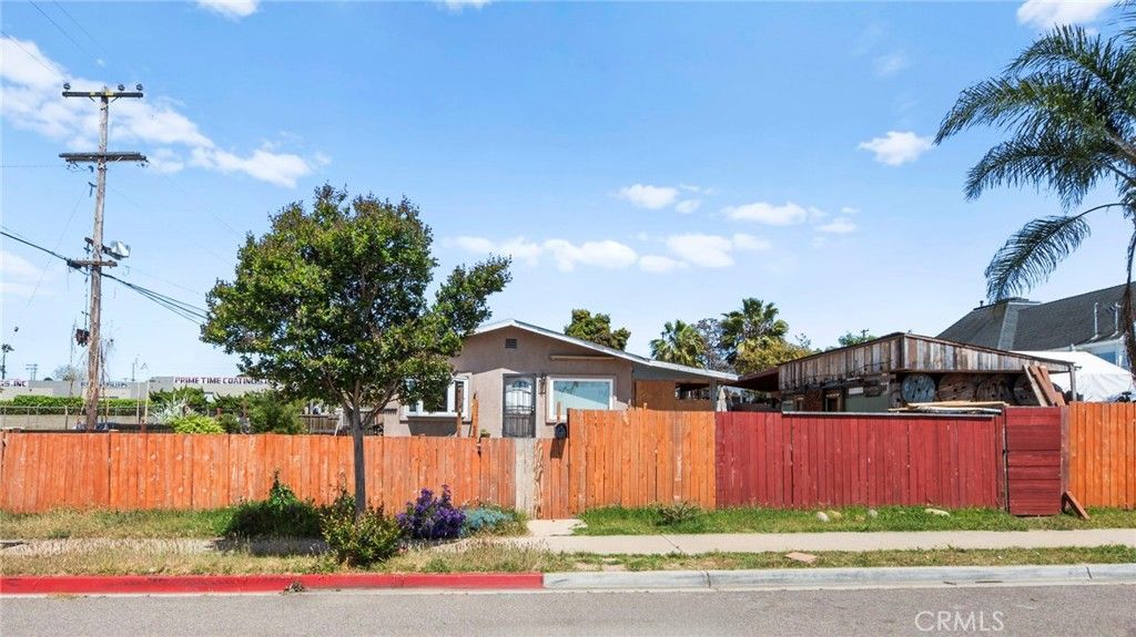 Image 9 of property listing at 2707 E A Avenue, National City, CA 91950