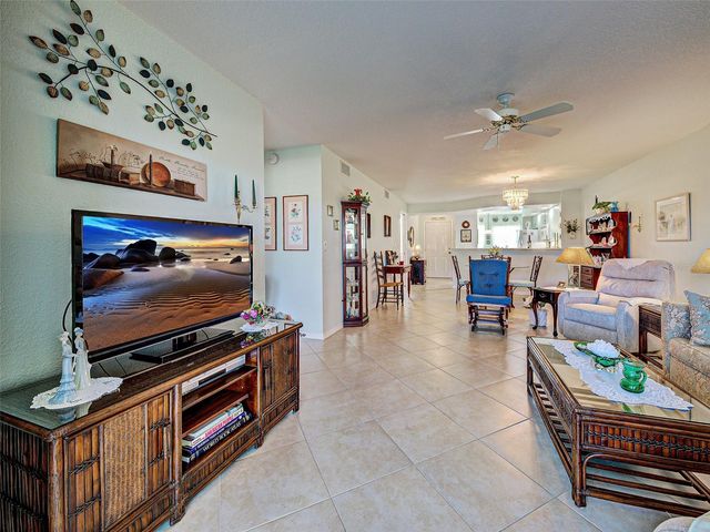 5725 GREENWOOD AVENUE 7102, North Port, FL 34287