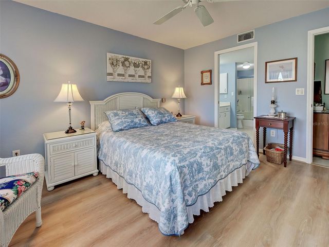 5725 GREENWOOD AVENUE 7102, North Port, FL 34287