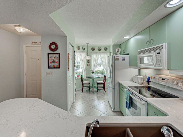 5725 GREENWOOD AVENUE 7102, North Port, FL 34287