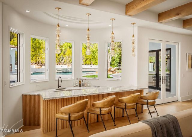 6021 John Muir Road, Hidden Hills, CA 91302