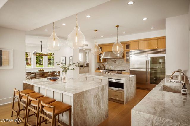 6021 John Muir Road, Hidden Hills, CA 91302