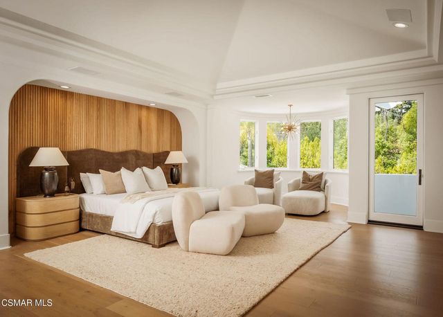 6021 John Muir Road, Hidden Hills, CA 91302
