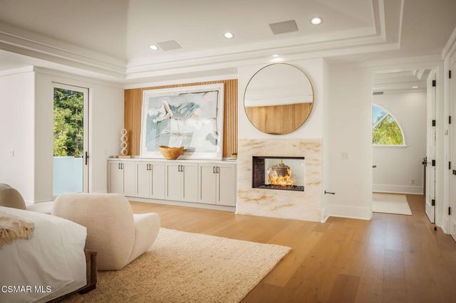6021 John Muir Road, Hidden Hills, CA 91302