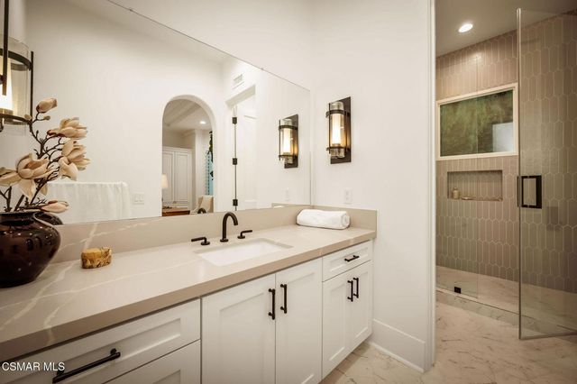 6021 John Muir Road, Hidden Hills, CA 91302