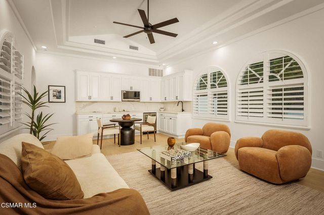 6021 John Muir Road, Hidden Hills, CA 91302