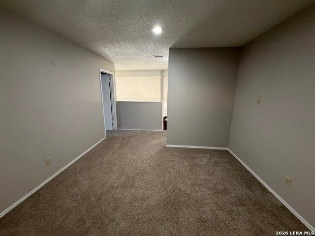 9218 PROCLAMATION DR, San Antonio, TX 78240