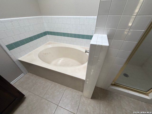 9218 PROCLAMATION DR, San Antonio, TX 78240