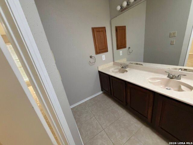9218 PROCLAMATION DR, San Antonio, TX 78240