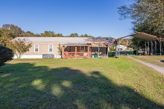 990 Community Rd, Nunnelly, TN 37137