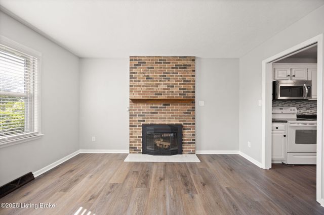 1107 Pawnee Dr, Elizabethtown, KY 42701