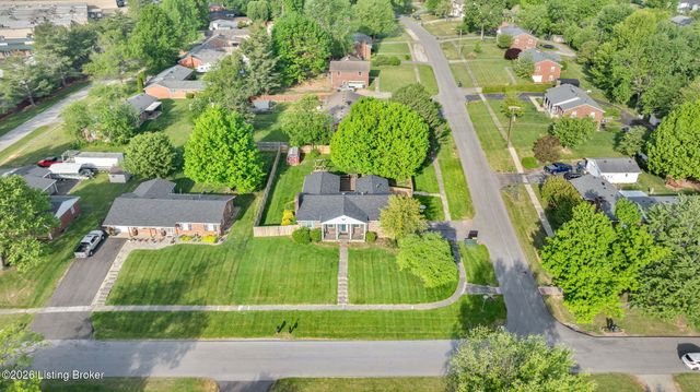 1107 Pawnee Dr, Elizabethtown, KY 42701