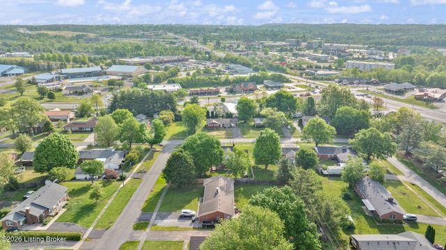 1107 Pawnee Dr, Elizabethtown, KY 42701