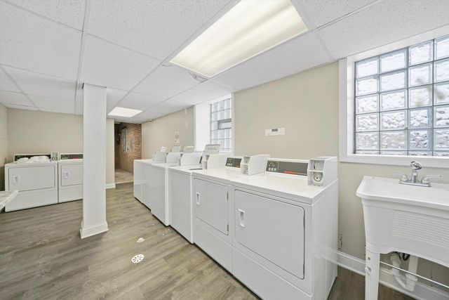 1921 Grove Avenue 37, Berwyn, IL 60402