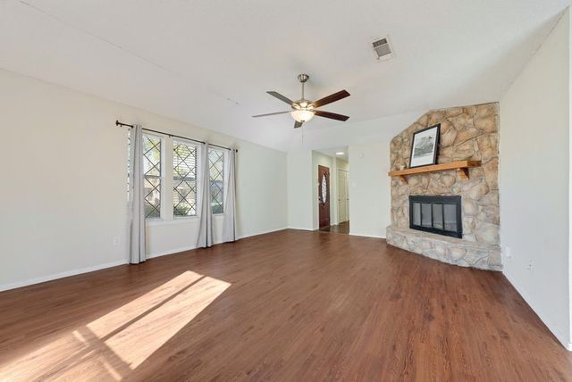 708 Shady Creek Trail, Mesquite, TX 75150