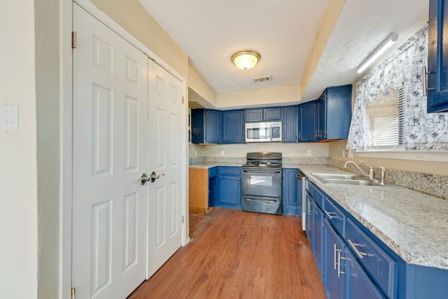 708 Shady Creek Trail, Mesquite, TX 75150