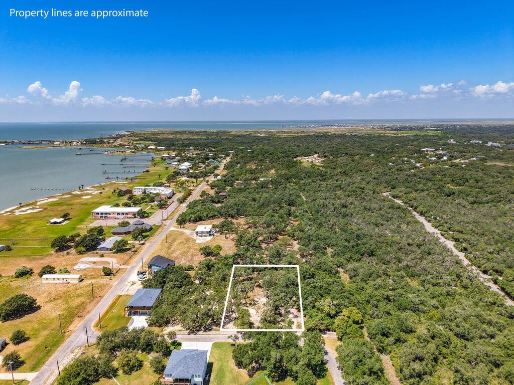 40 Magnolia St, Rockport, TX 78382 — photo 5