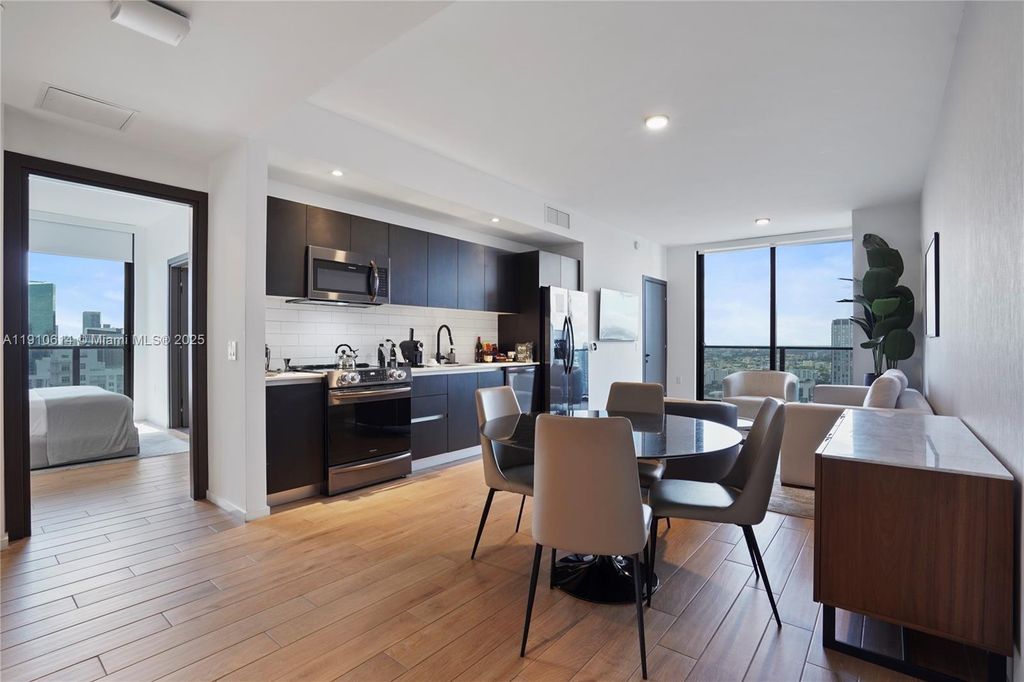 398 NE 5th St 3618, Miami, FL 33132