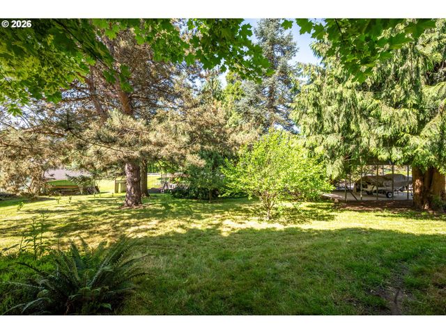 111 APPLEMAN Dr, Castle Rock, WA 98611