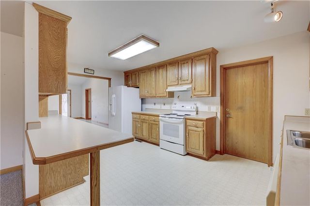 2908 Woodgate Drive, Pittsburg, KS 66762