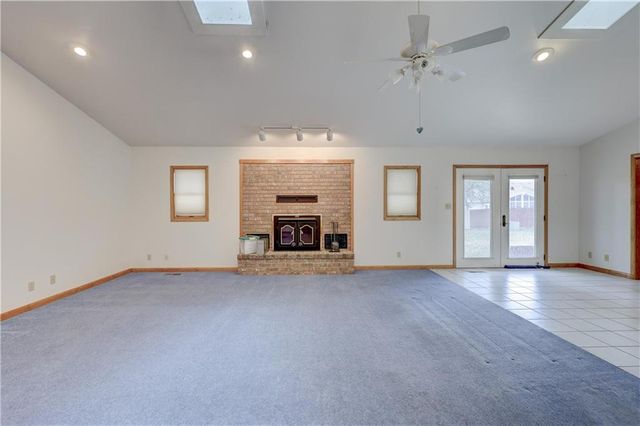 2908 Woodgate Drive, Pittsburg, KS 66762