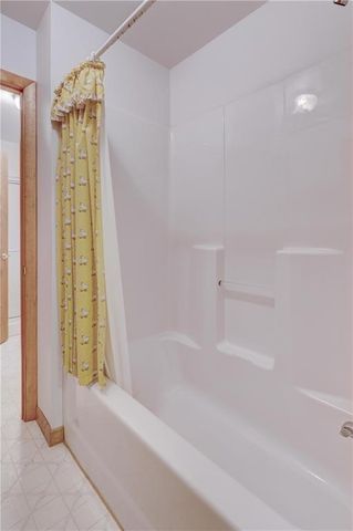 2908 Woodgate Drive, Pittsburg, KS 66762