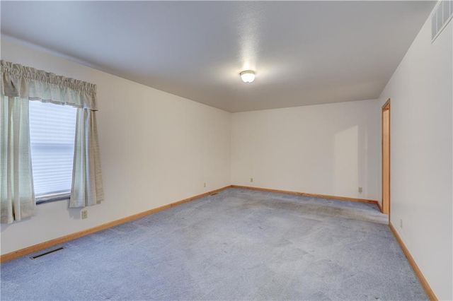 2908 Woodgate Drive, Pittsburg, KS 66762