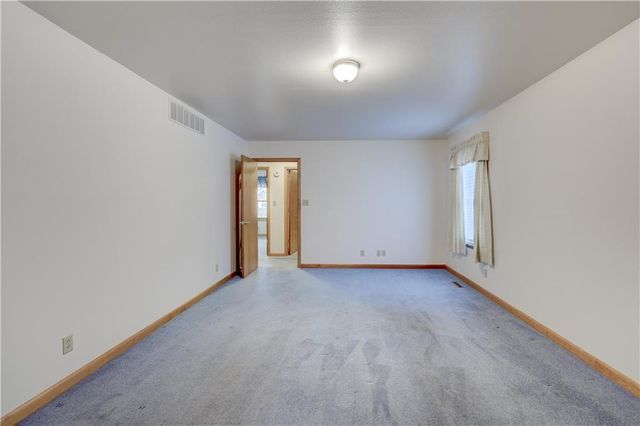 2908 Woodgate Drive, Pittsburg, KS 66762