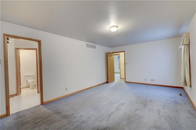 2908 Woodgate Drive, Pittsburg, KS 66762