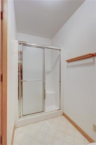 2908 Woodgate Drive, Pittsburg, KS 66762