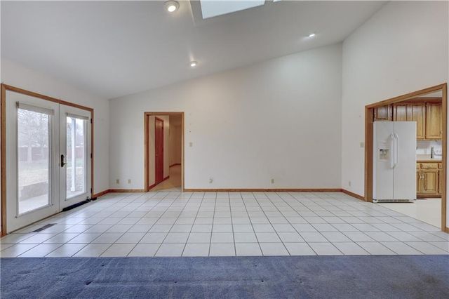 2908 Woodgate Drive, Pittsburg, KS 66762